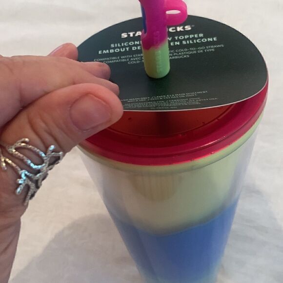 Starbucks Spring 2023 RARE 24 oz Color Changing Tumbler with Straw Topper - Picture 5 of 7